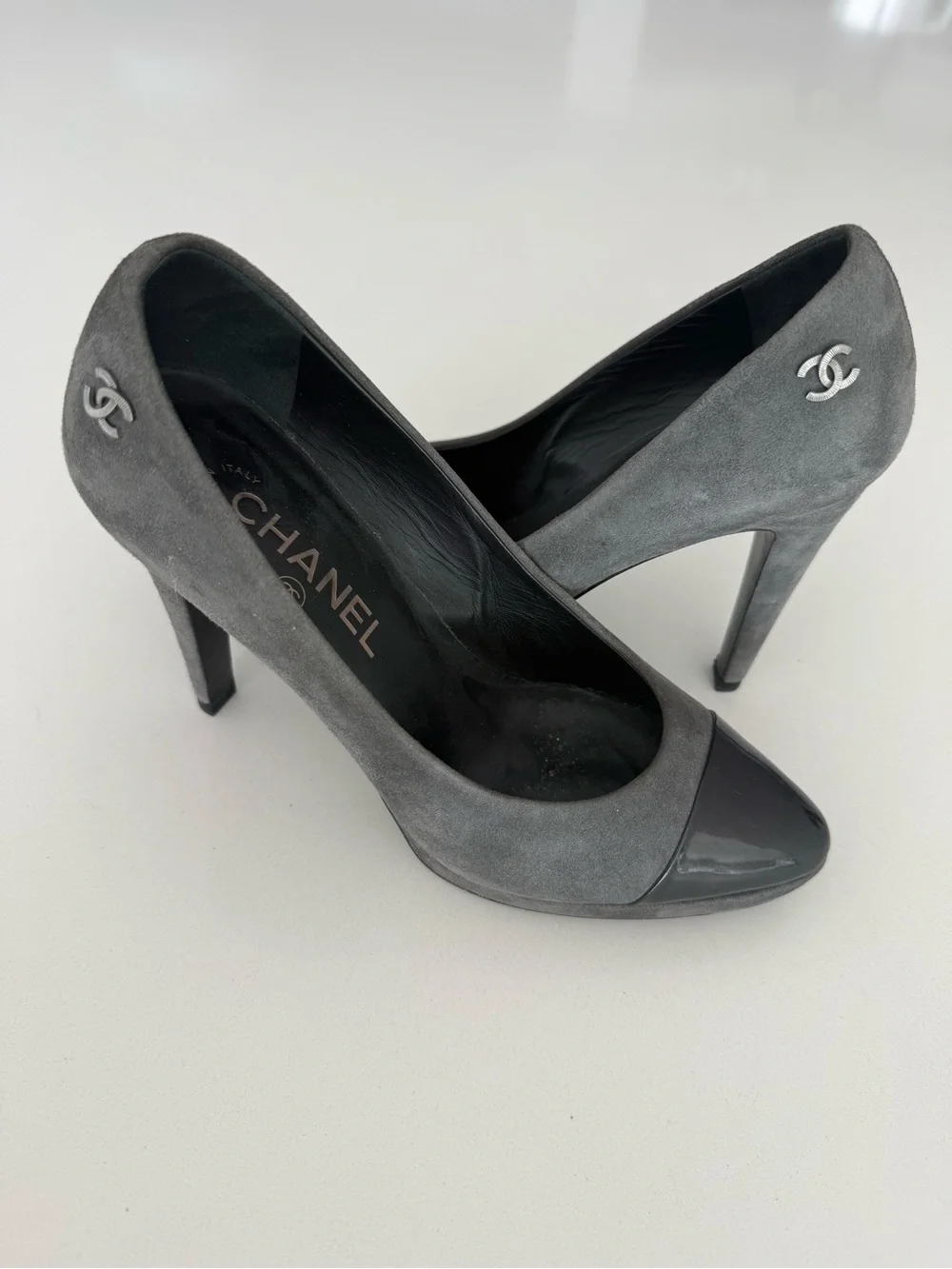 CHANEL Gray Suede and Black Patent Cap-Toe Pumps - Picture 8 of 10